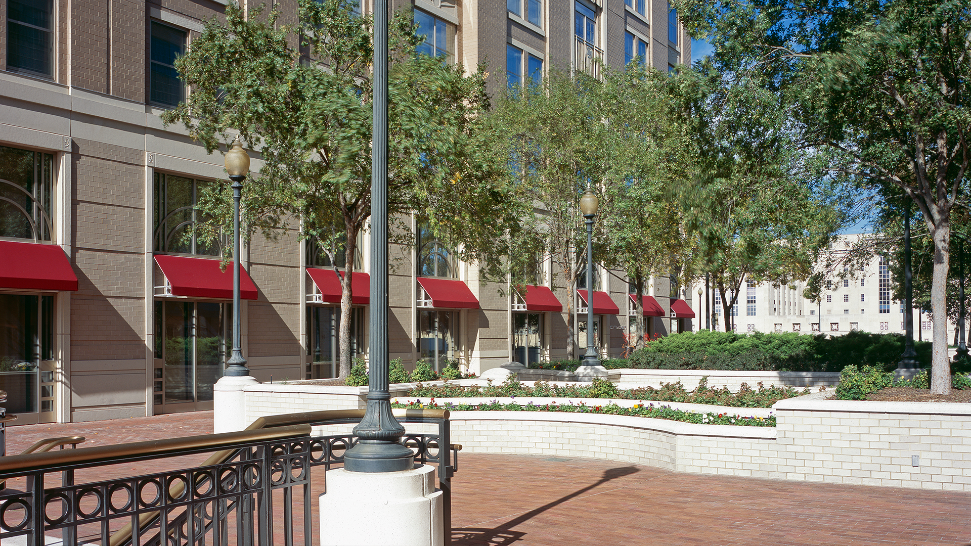 mandarin-oriental-dc-alley-day