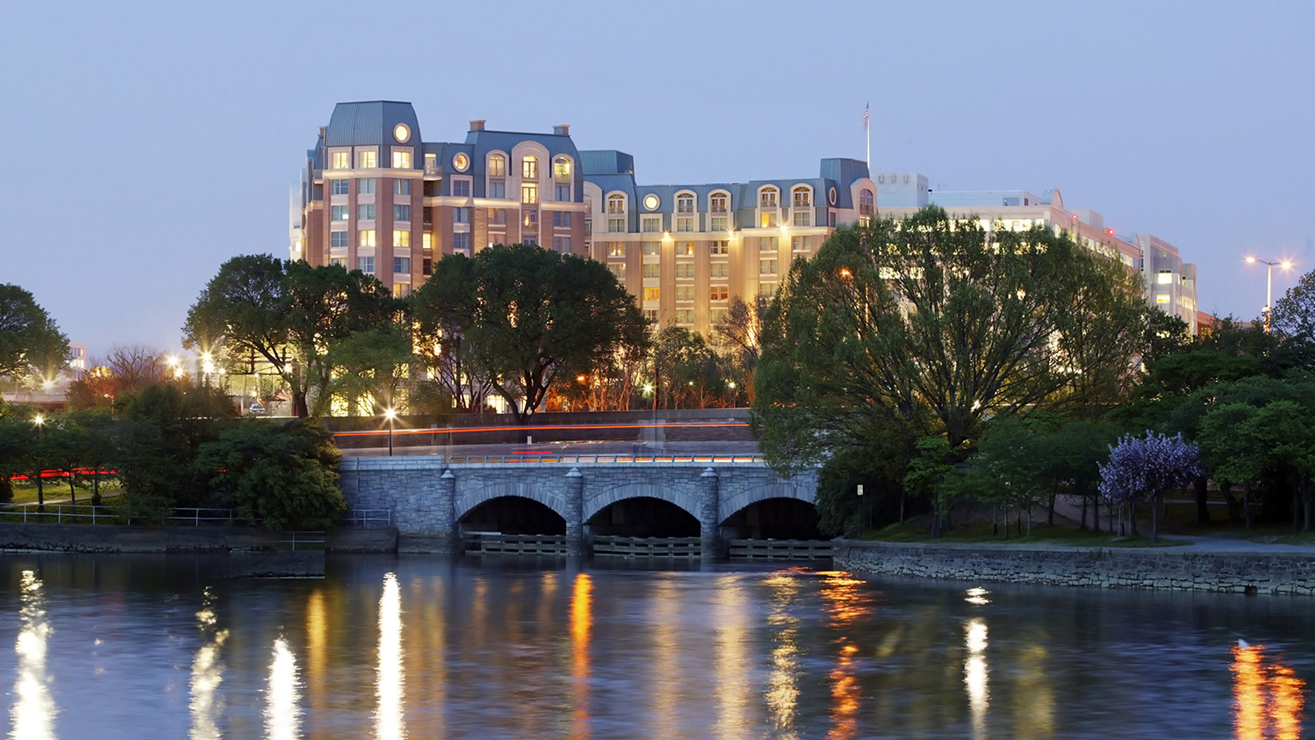 mandarin-oriental-dc-ext-night