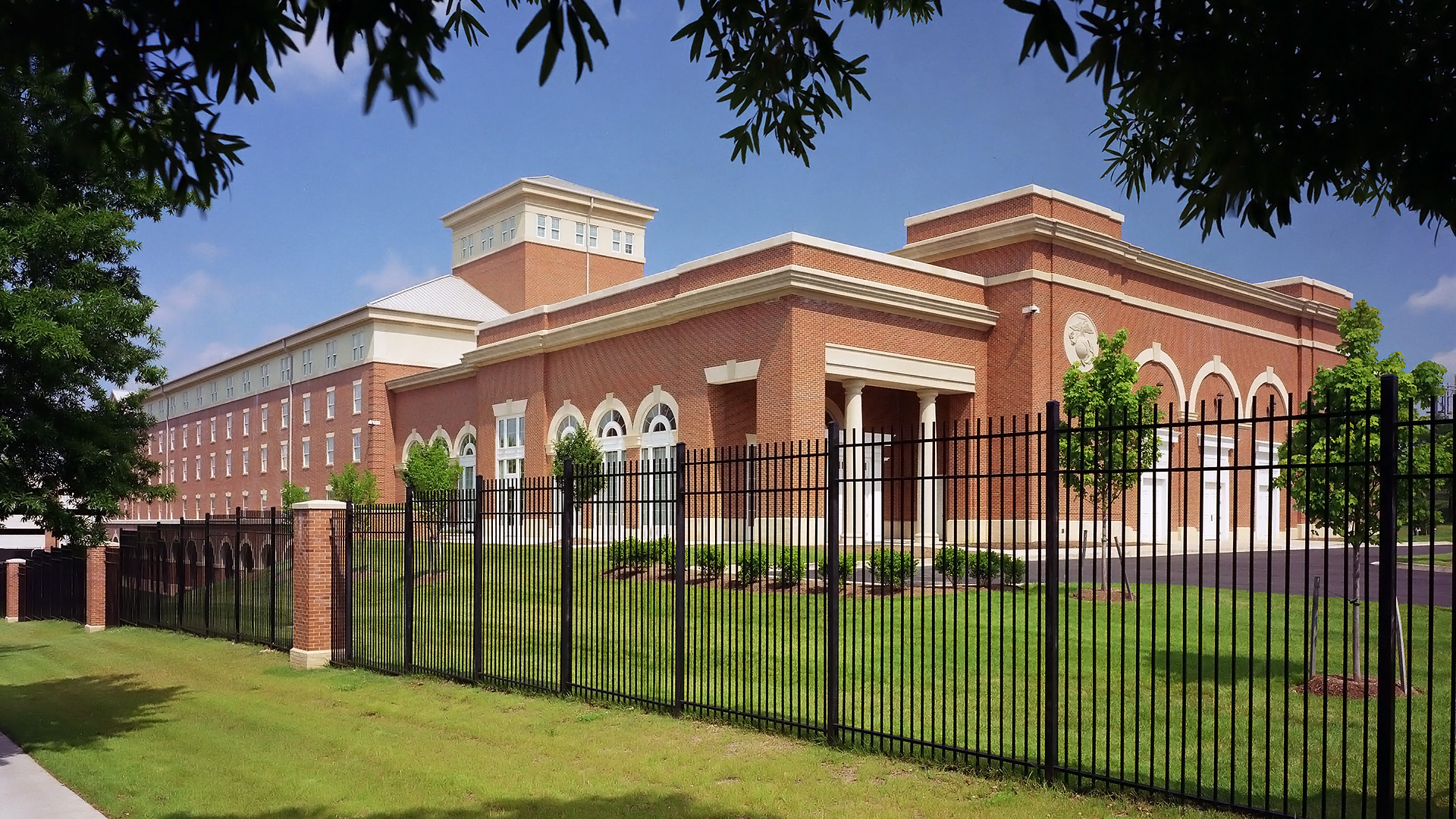 marine-band-barracks-ext-1